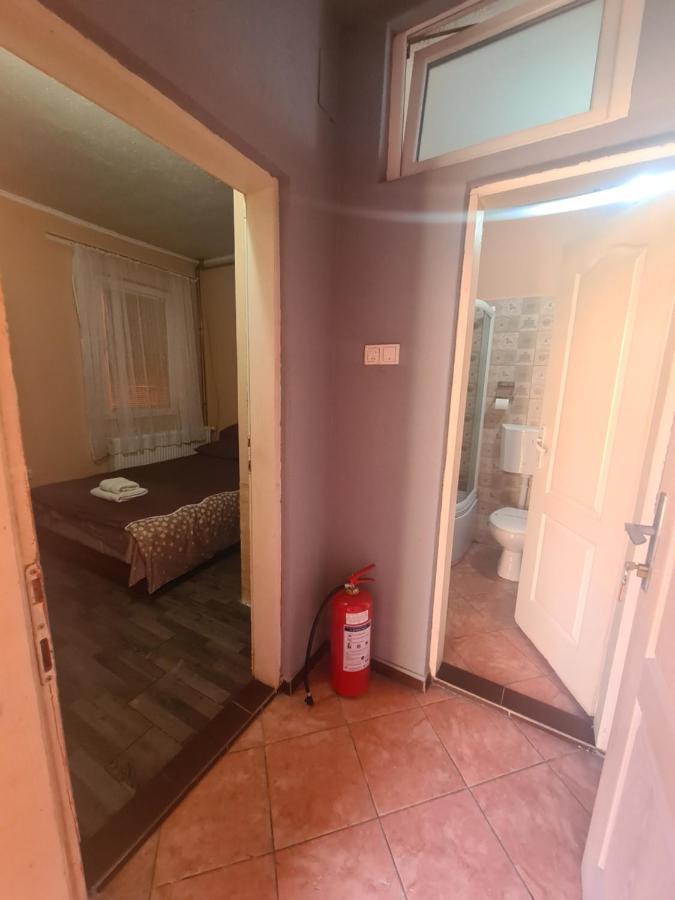 Rooms " Simke " II Subotica Eksteriør bilde