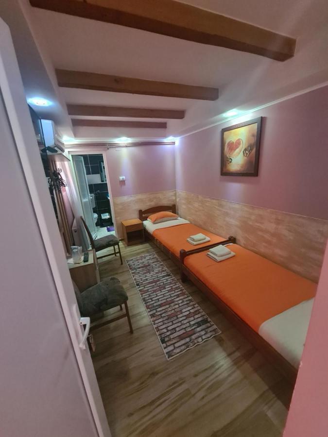Rooms " Simke " II Subotica Eksteriør bilde